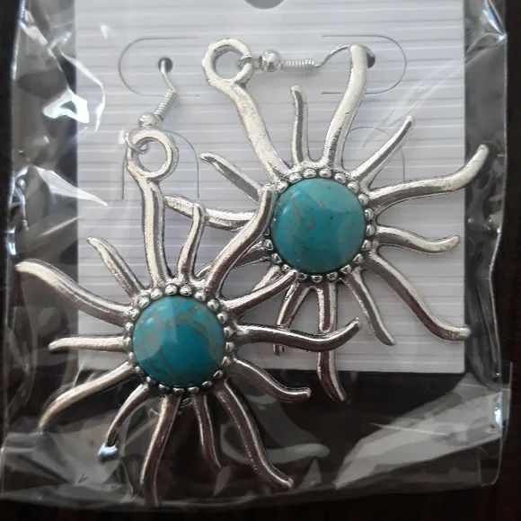 2x*Host Pick*Beautiful sun earrings - Picture 5 of 12